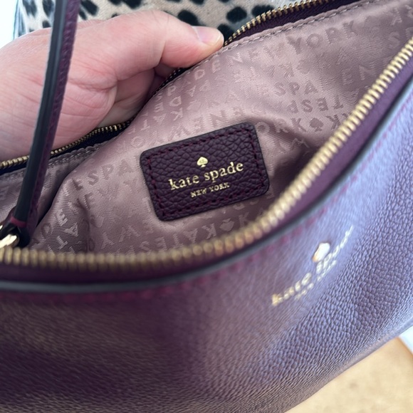 Kate Spade Leather Crossbody Purse ♠️ - Picture 6 of 7